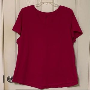 Crown & Ivy Short Sleeve Top